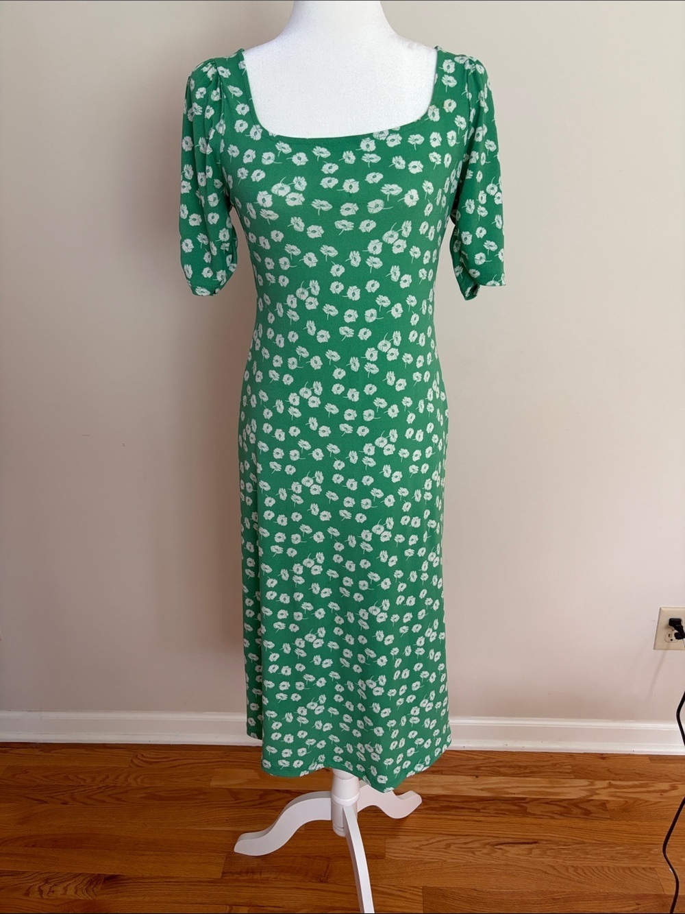 All in Favor Green Floral Square-Neck Midi Dress with Puff Sleeves